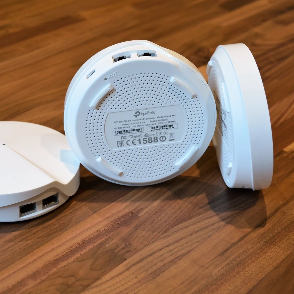 TP-LINK Deco Mesh M5 AC1300 - Back View