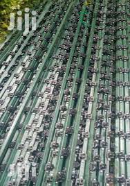 w post electric fence - Front View